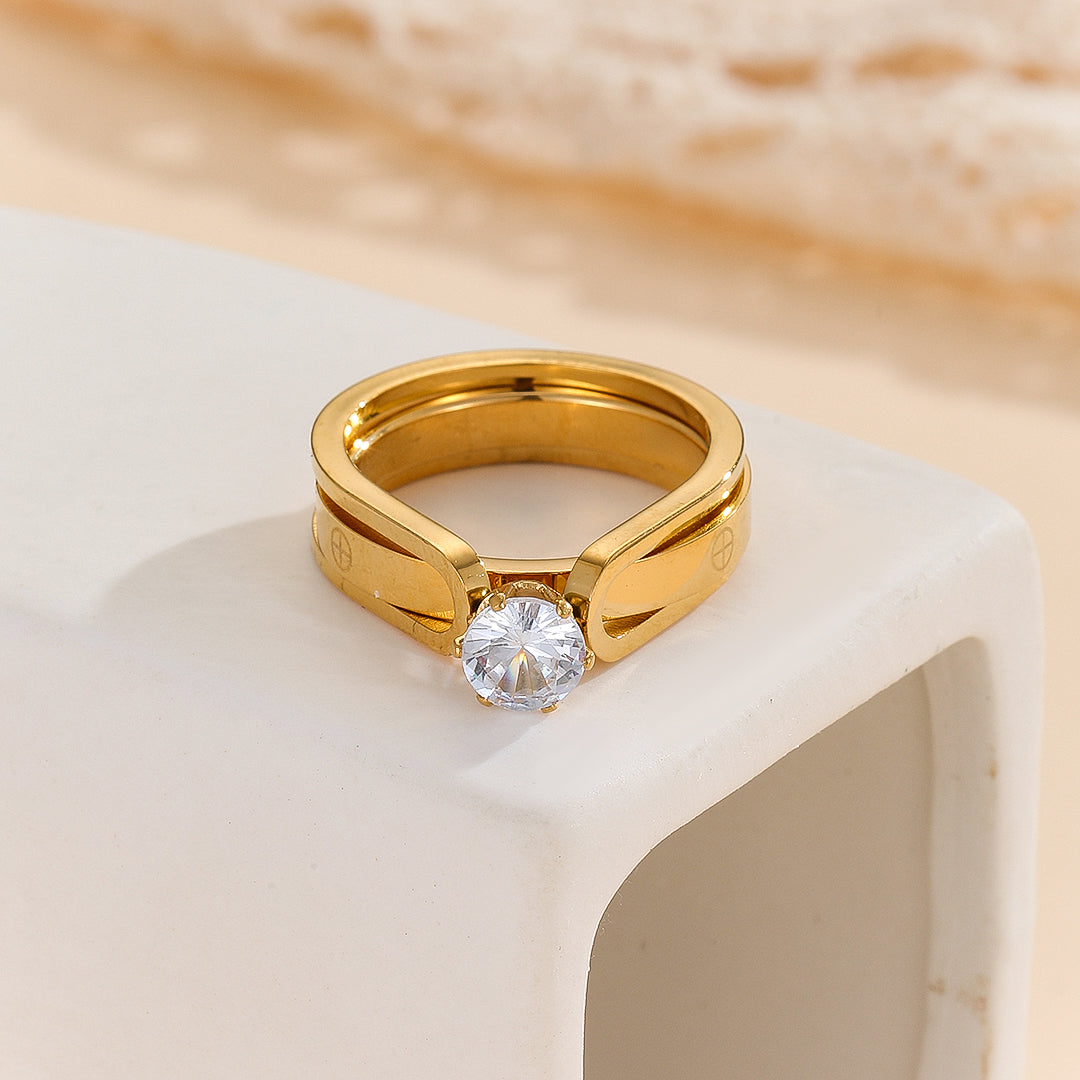 M.E.® Elegant Golden Dou Halo Ring